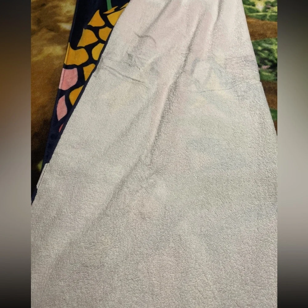 NWT Vera Bradley Beach Towel Toucan Party NWT